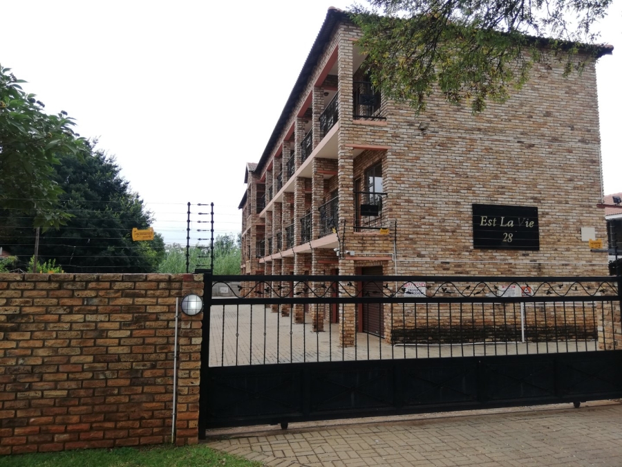 To Let 2 Bedroom Property for Rent in Die Bult North West